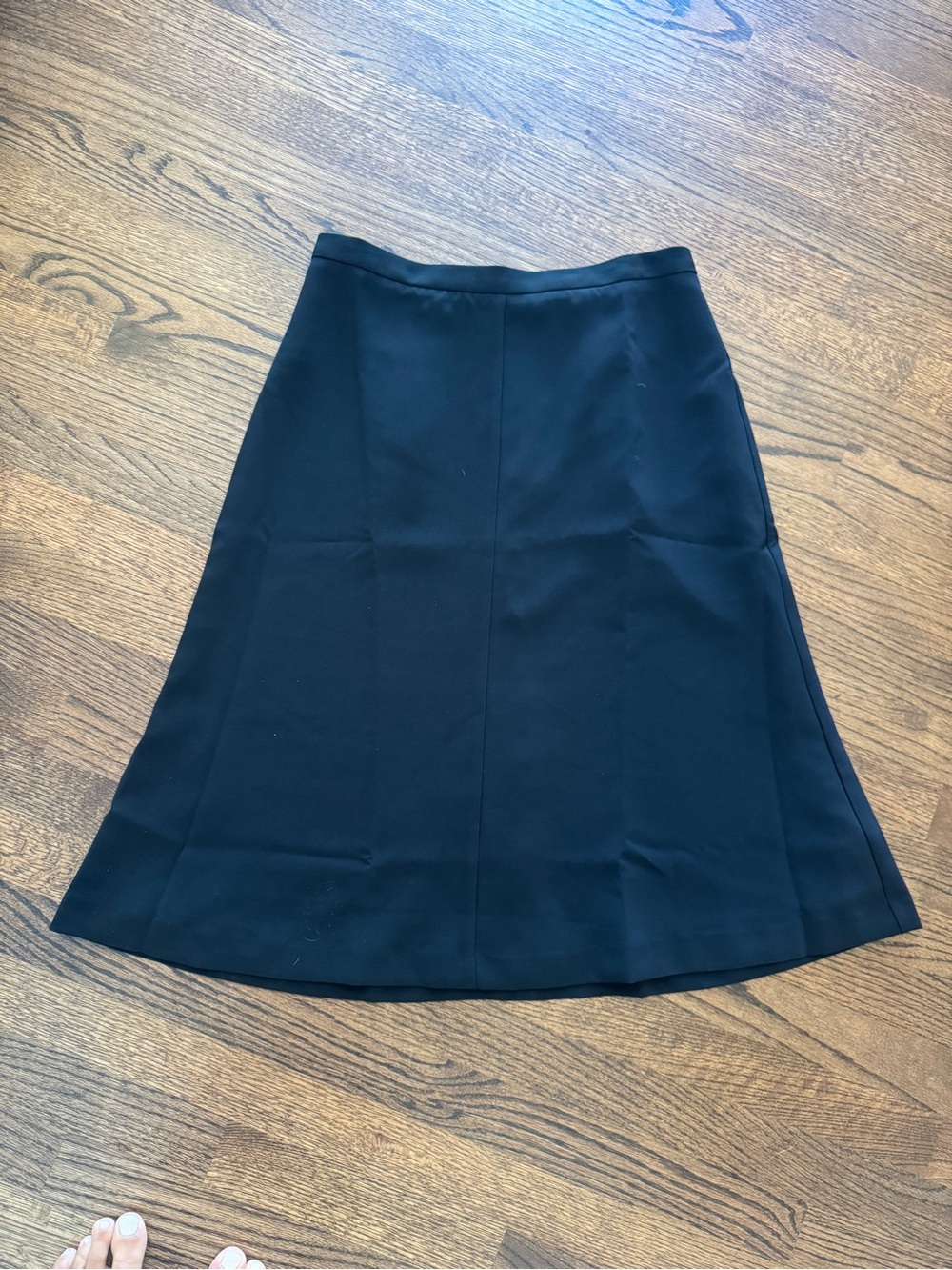 NWT Ann Taylor Classic Black A-Line Women's Skirt size 6
